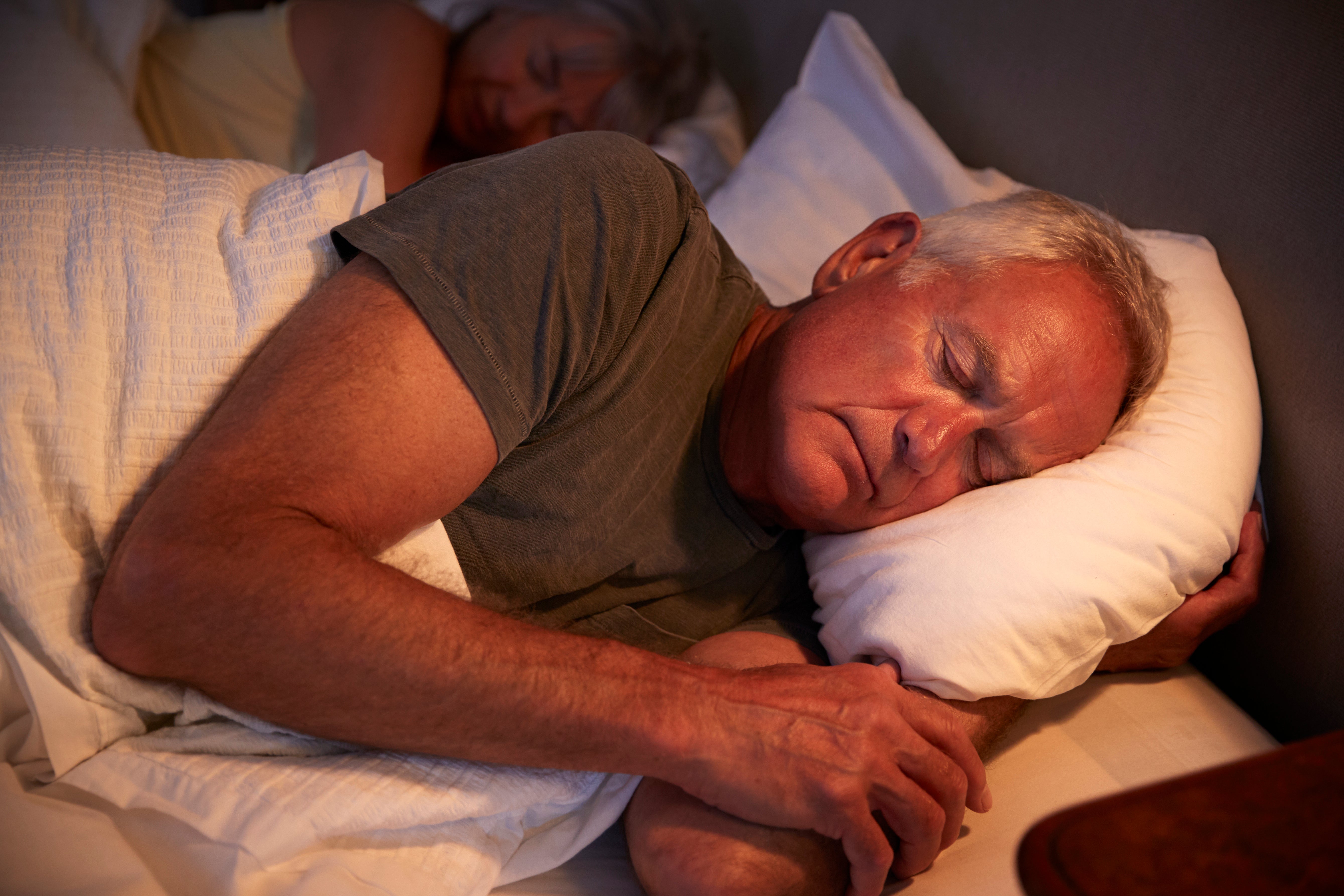 peaceful-senior-man-asleep-in-bed-at-night-2026-01-05-22-41-08-utc.jpg__PID:20d7ca25-a186-4575-94b2-ea30e6d8d281